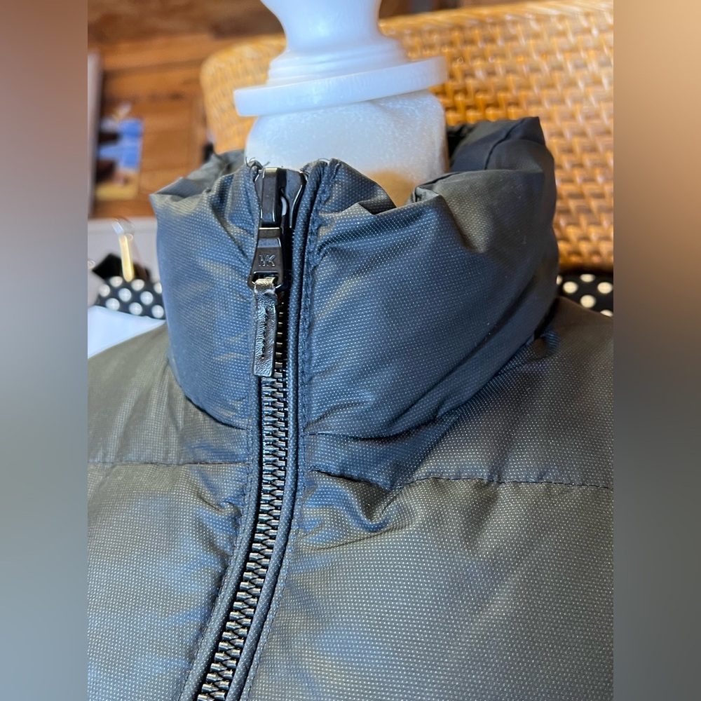 NWOT Michael Kors Black Puffer Vest Size Large - Picture 7 of 14